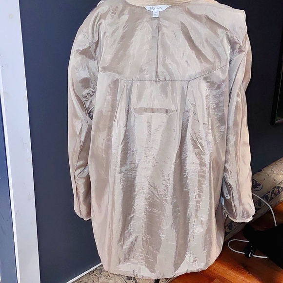 ✨Host Pick✨ Women's Corduroy Tan Jacket - Picture 8 of 13